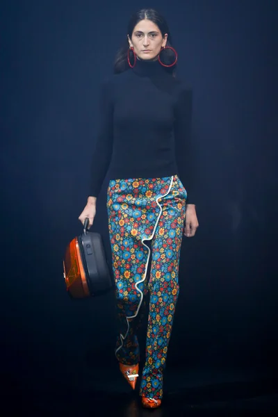 Look 47